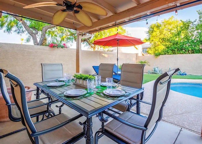 Holiday home Luxe Getaway