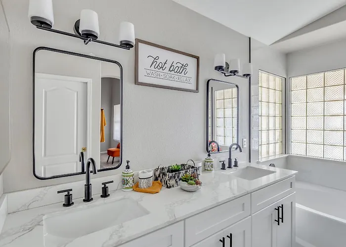 Luxe Getaway Holiday home Phoenix